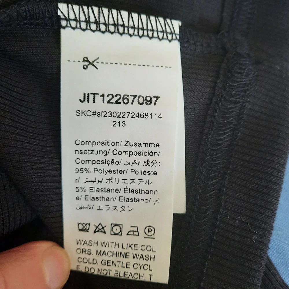 Romwe Women's Keyhole Ribbed Crop Top Shirt Size X-Large Black New With Tags - Picture 7 of 7